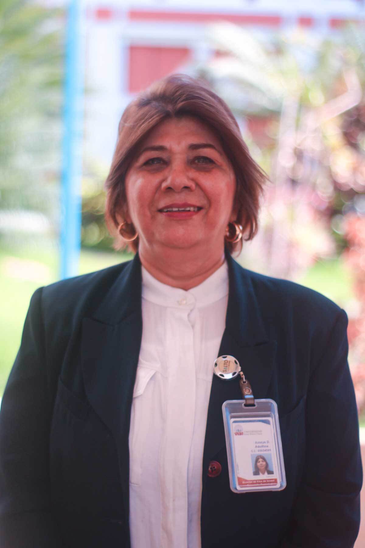 Dra. Adolfina Amaya Del Castillo