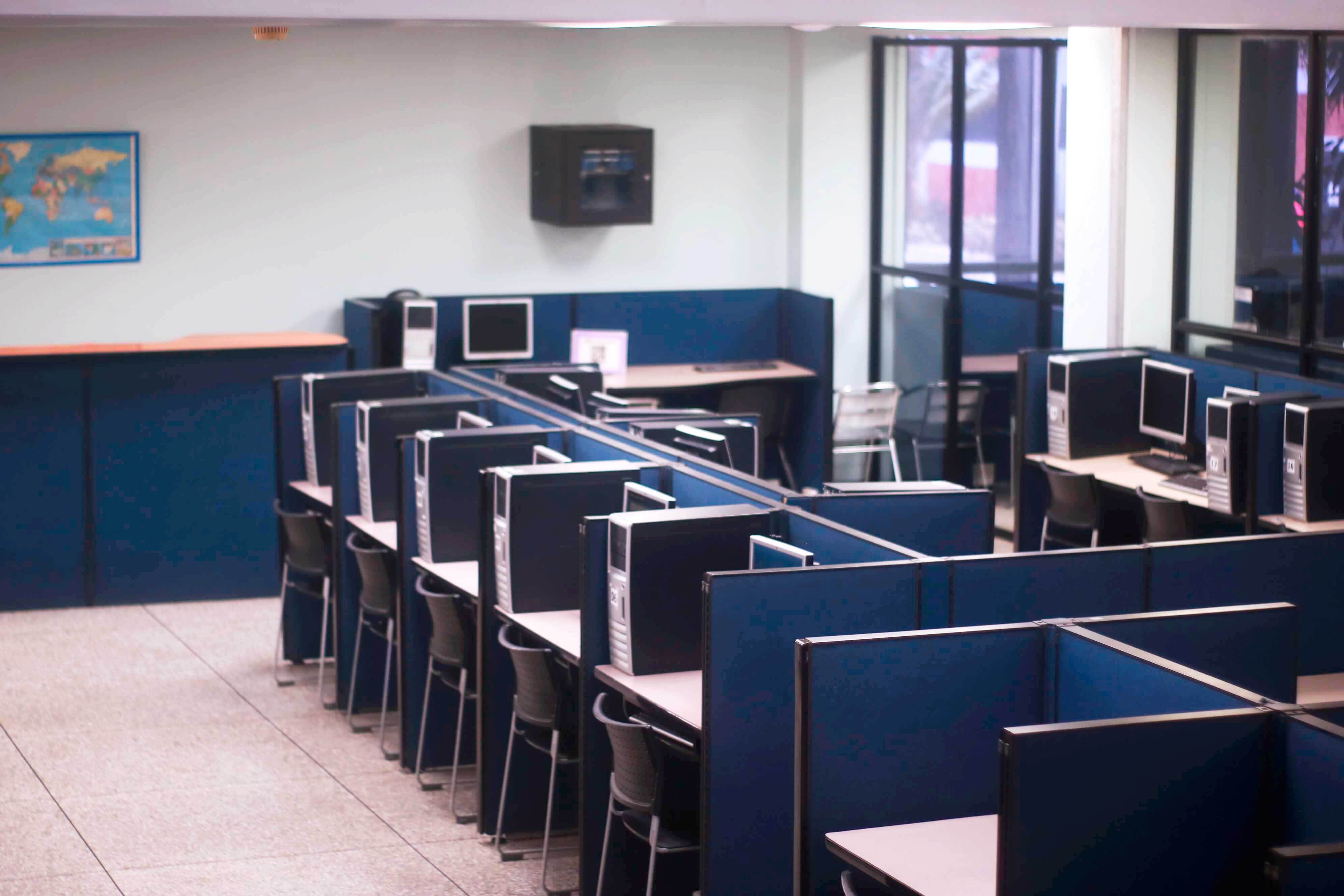 Biblioteca de URBE